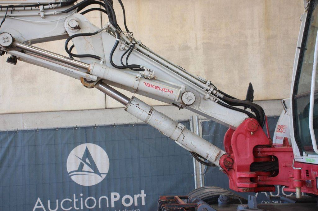 Radbagger Takeuchi TB295W Diesel 85kW 2018