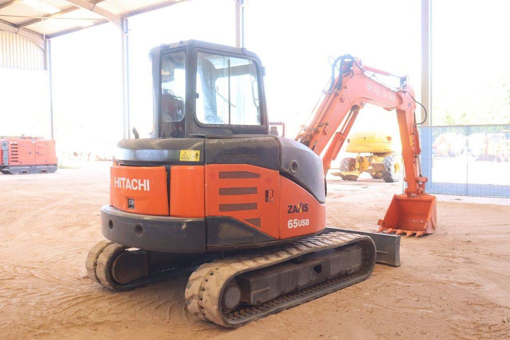 Raupenbagger Hitachi ZX65USB-3F Diesel 40kW 2012