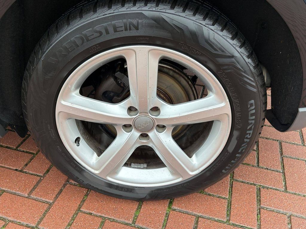 SUV Audi Q5 2.0 TFSI Pro Line S Petrol 211hp 2010 (Margin)
