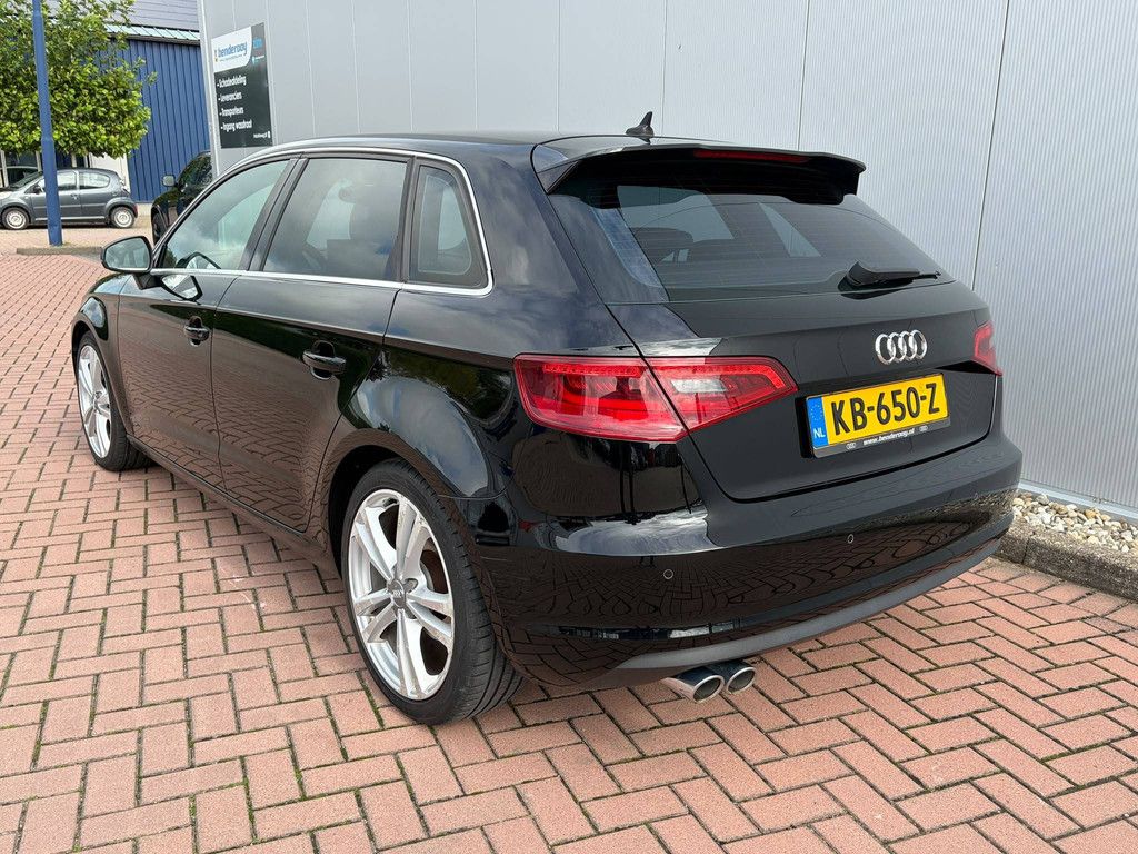 Passenger car Audi A3 Sportback 2.0 TDI Ambition S-line Diesel 150hp 2013 (Margin)