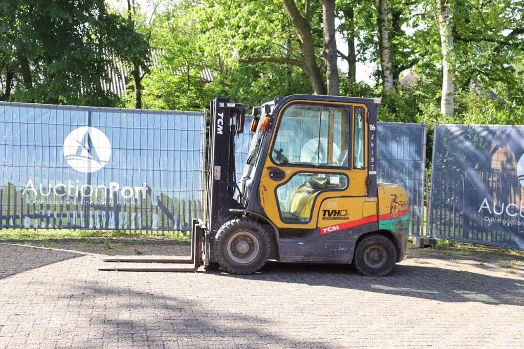 Gabelstapler TCM FHD25T3 Diesel 2500 kg 4,35 m 2006