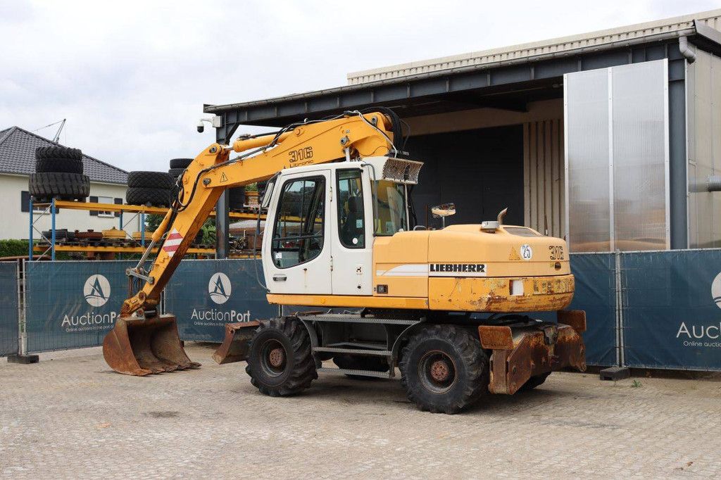 Liebherr A316 Radbagger, Diesel, 86 kW, Baujahr 2004