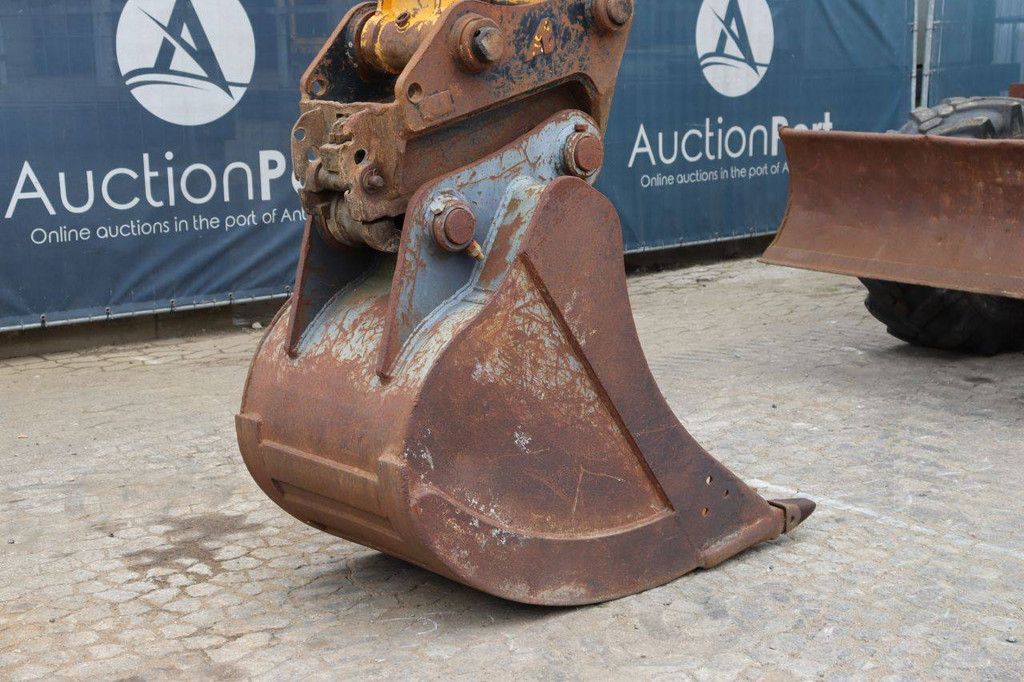 Wheel excavator JCB JS160W Diesel 81kW 2005
