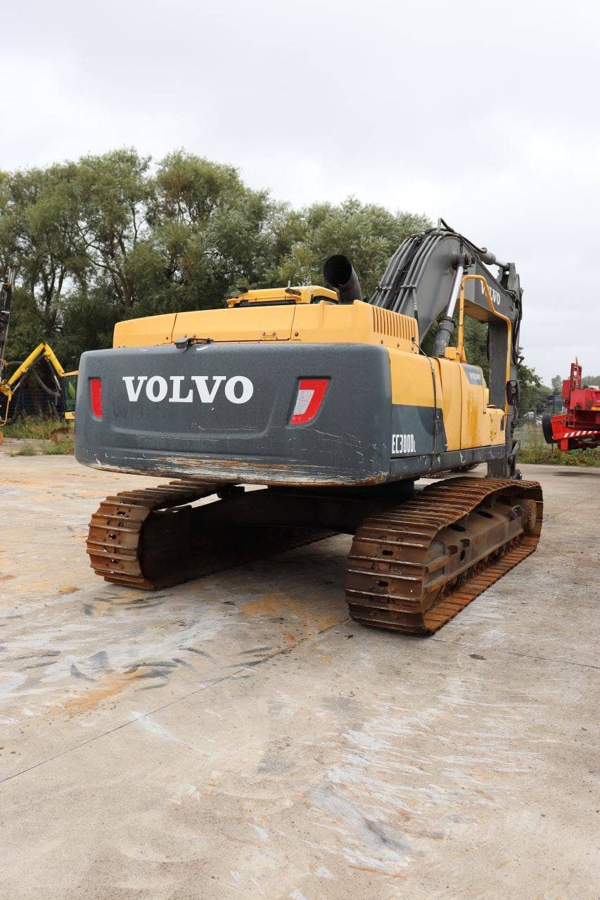 Crawler excavator Volvo EC300DL Diesel 170kW 2013