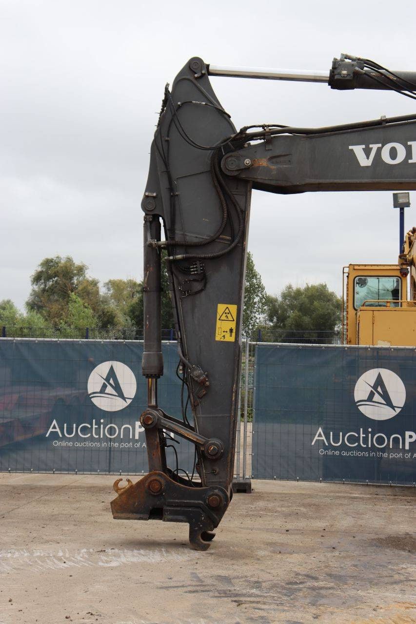Crawler excavator Volvo EC300DL Diesel 170kW 2013