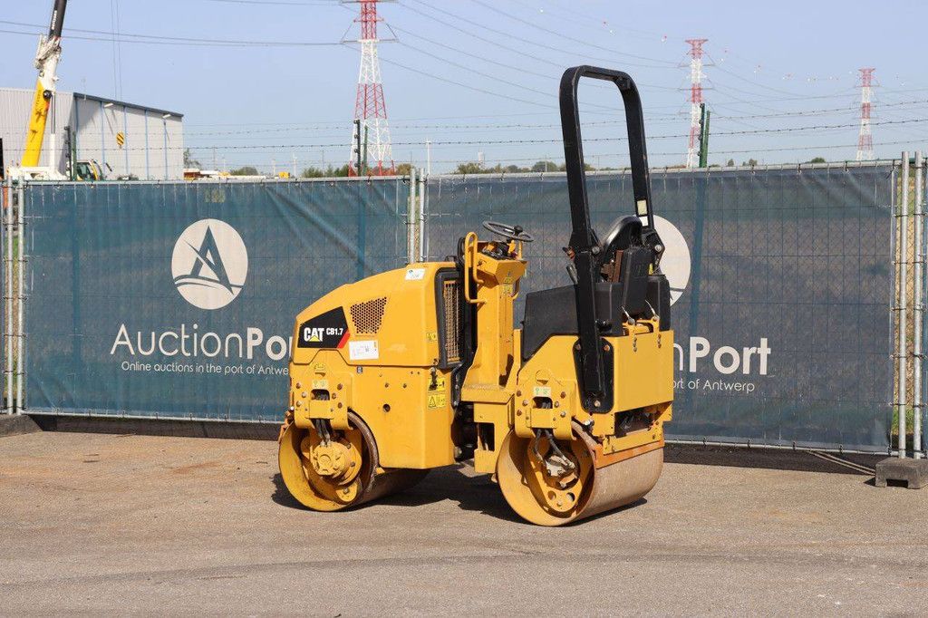 Tandem-Vibrationswalze Caterpillar CB1.7 Diesel 18,4 kW 2018