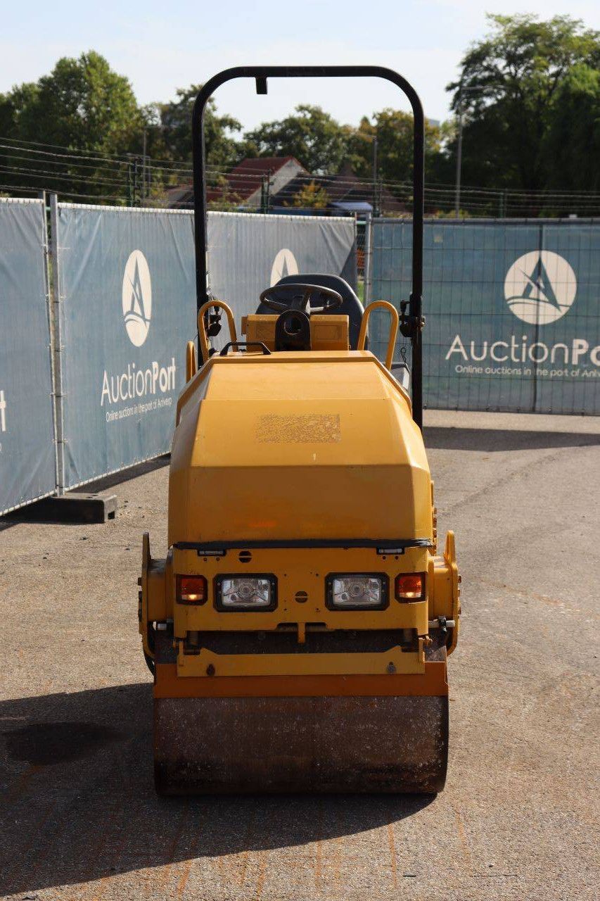 Tandem-Vibrationswalze Caterpillar CB1.7 Diesel 18,4 kW 2018