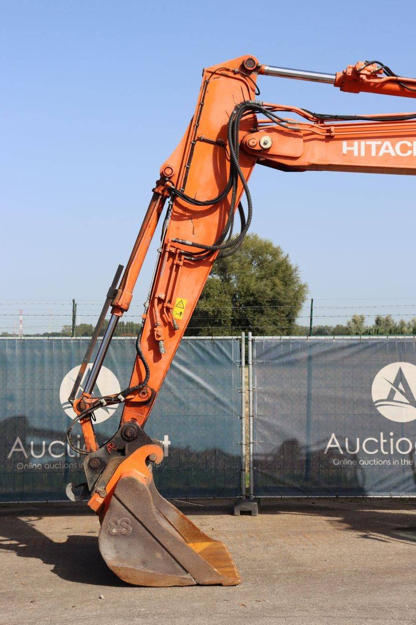 Wheel excavator Hitachi ZX140W-6 Diesel 105kW 2018