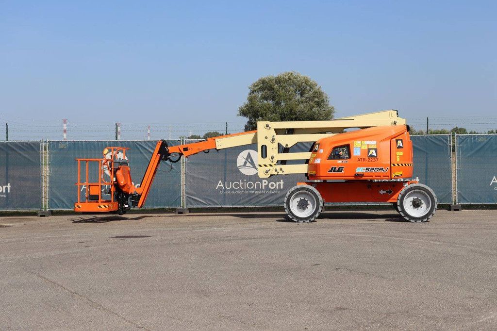 JLG EC520AJ Electric Articulated Boom Lift 250kg 18m 2021