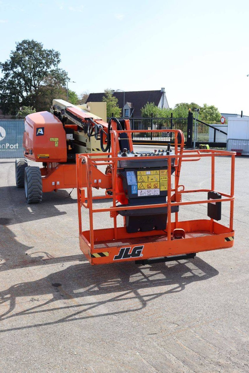JLG EC520AJ Electric Articulated Boom Lift 250kg 18m 2021