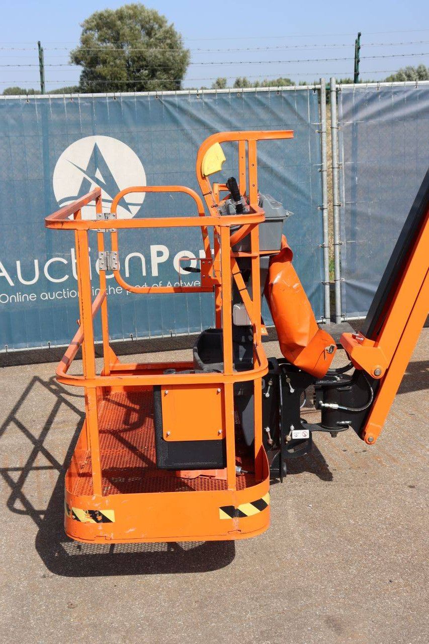 JLG EC520AJ Electric Articulated Boom Lift 250kg 18m 2021
