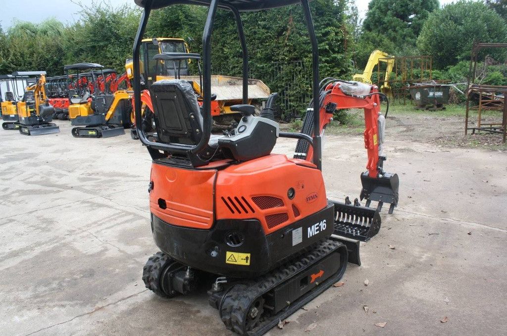 Minigraver Lyals ME16 Diesel 7.6kW 2026 Nieuw Demo