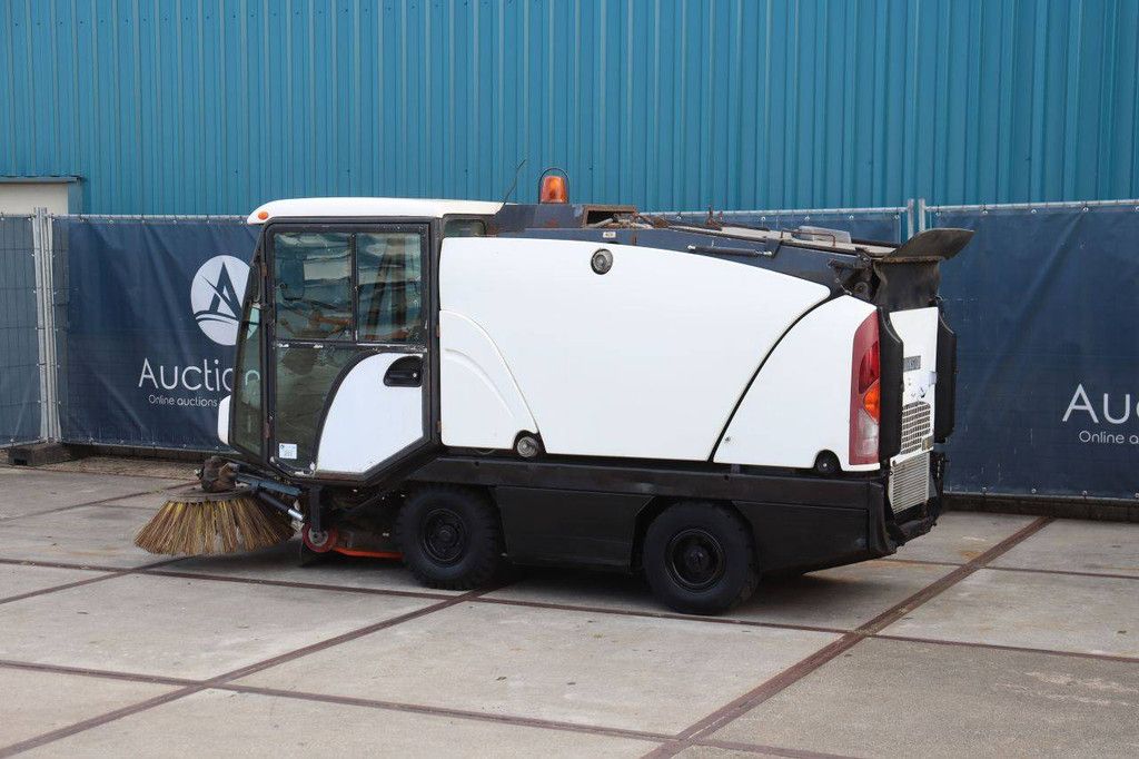 Veegmachine Johnston Compact Diesel