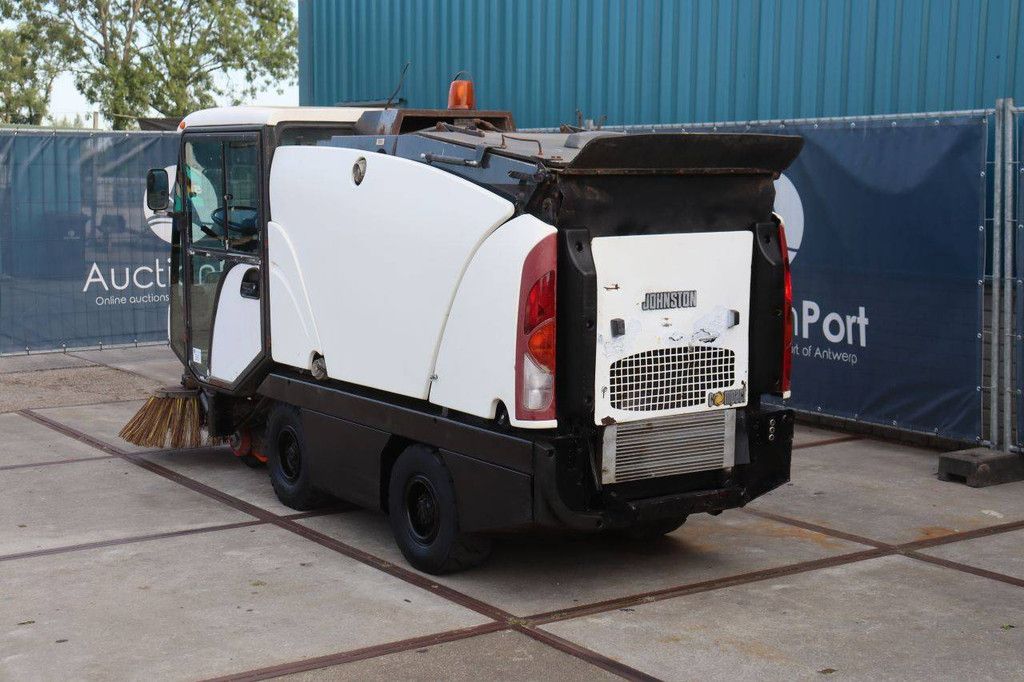 Veegmachine Johnston Compact Diesel