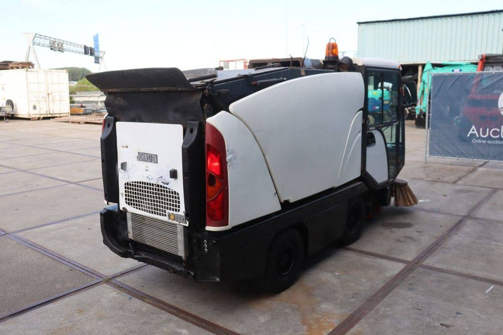 Veegmachine Johnston Compact Diesel