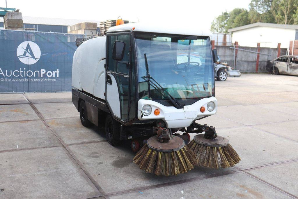 Veegmachine Johnston Compact Diesel