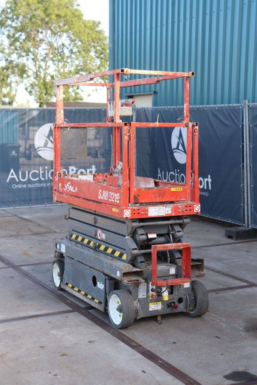 Skyjack SJIII-3219 Electric Scissor Lift 227kg 7.8m 2017