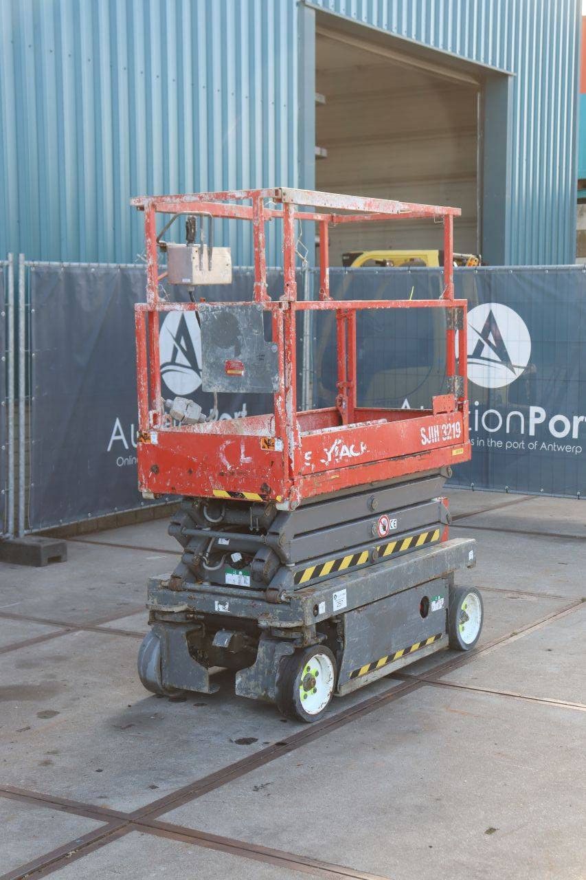 Skyjack SJIII-3219 Electric Scissor Lift 227kg 7.8m 2017
