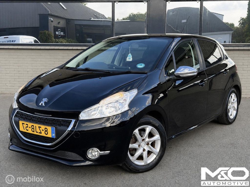 Peugeot 208 1.2 PureTech Style | CARPLAY | NAVI | PDC