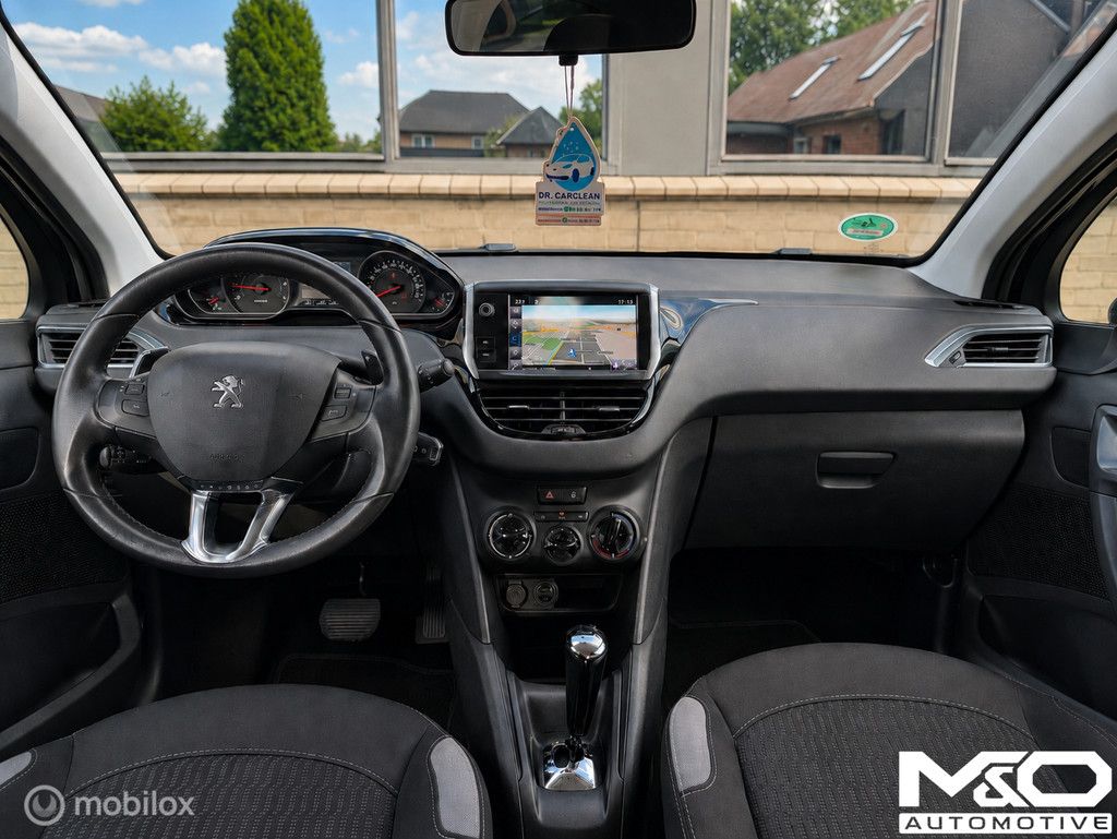 Peugeot 208 1.2 PureTech Style | CARPLAY | NAVI | PDC