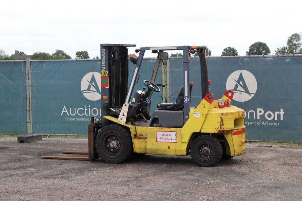 Gabelstapler Nissan FG-02A30 Diesel 3000kg 4,3m 1994