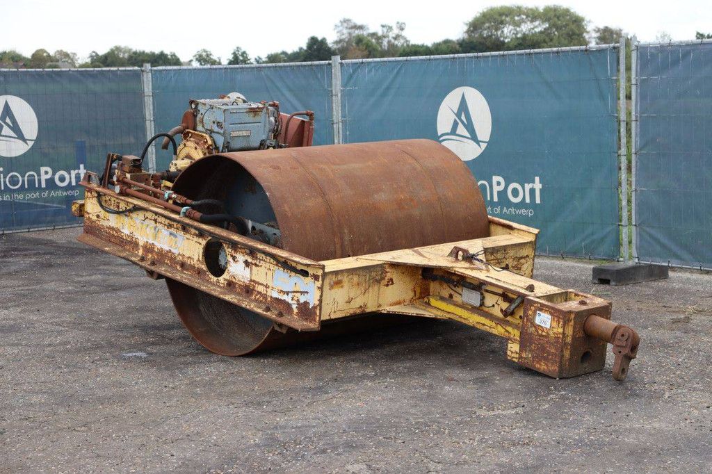Vibromax 2000 Diesel Vibratory Roller