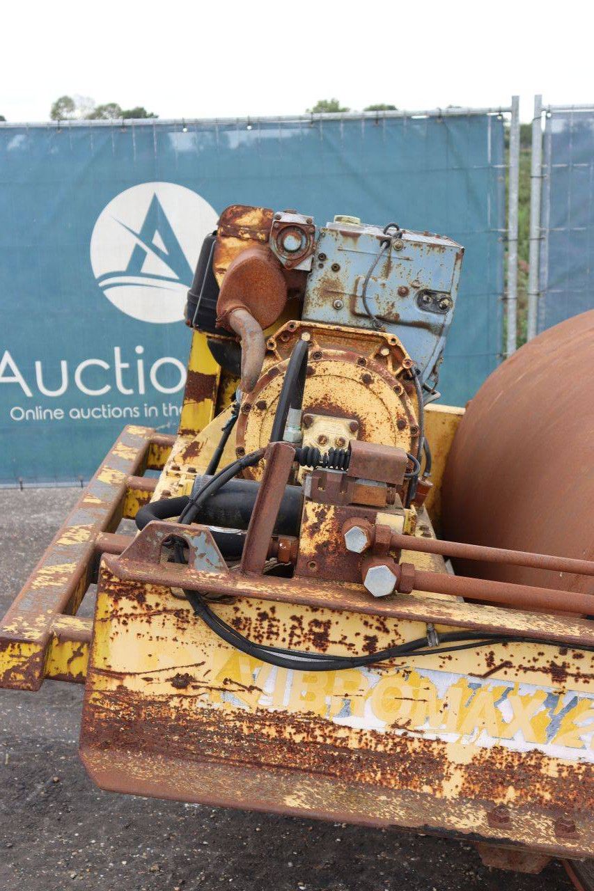 Vibromax 2000 Diesel Vibratory Roller