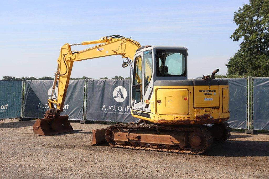Rupsgraafmachine New Holland Kobelco E80BMSR-2 Diesel 42kW 2011