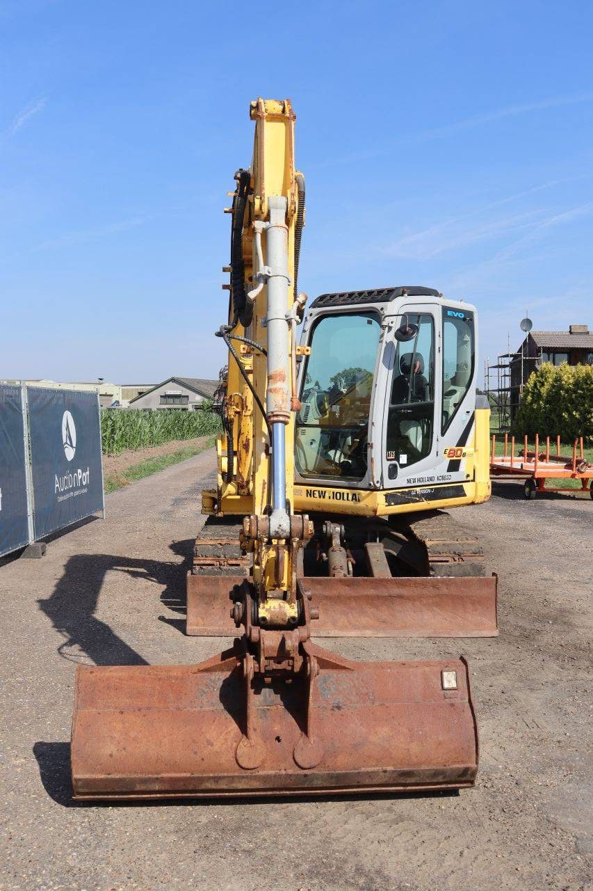 Rupsgraafmachine New Holland Kobelco E80BMSR-2 Diesel 42kW 2011