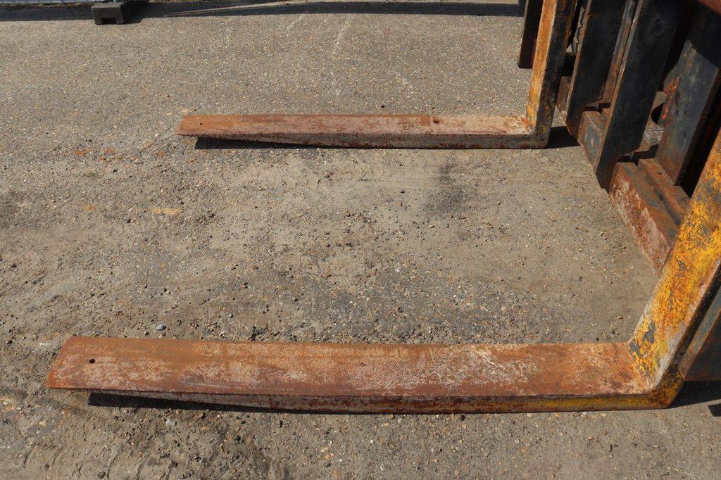 Gabelstapler Caterpillar B22 Diesel 10205 kg 4,87 m