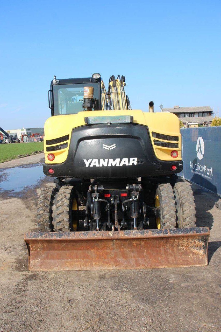 Wielgraafmachine Yanmar B110W Diesel 85kW 2018