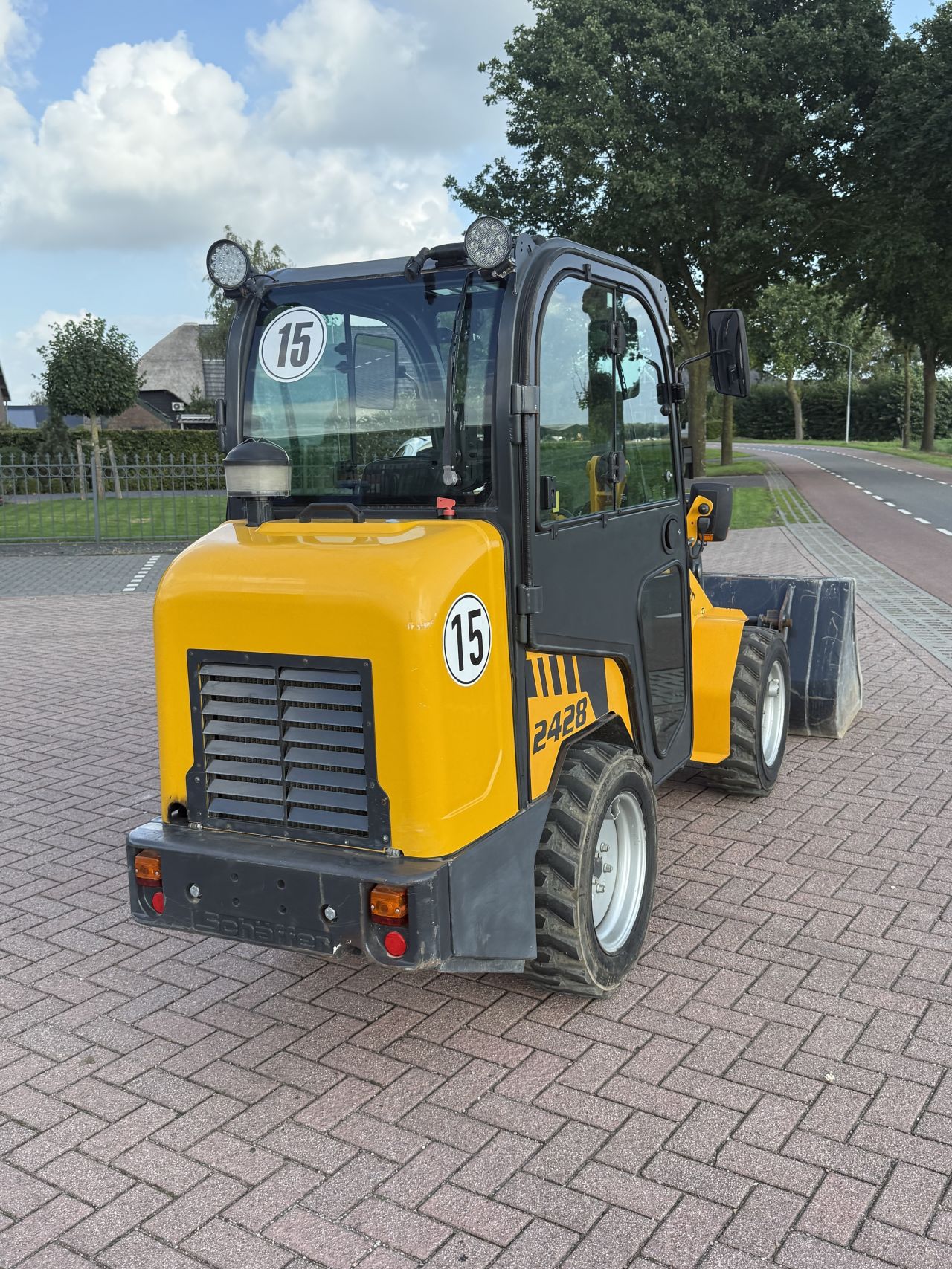 Schäffer 2428 SLT Kniklader 2021 | 570 Uur