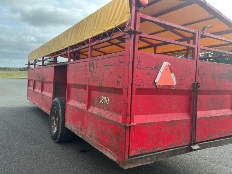 Agro L8250 KREATURVOGN