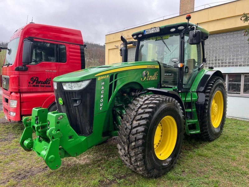 John Deere 8360R