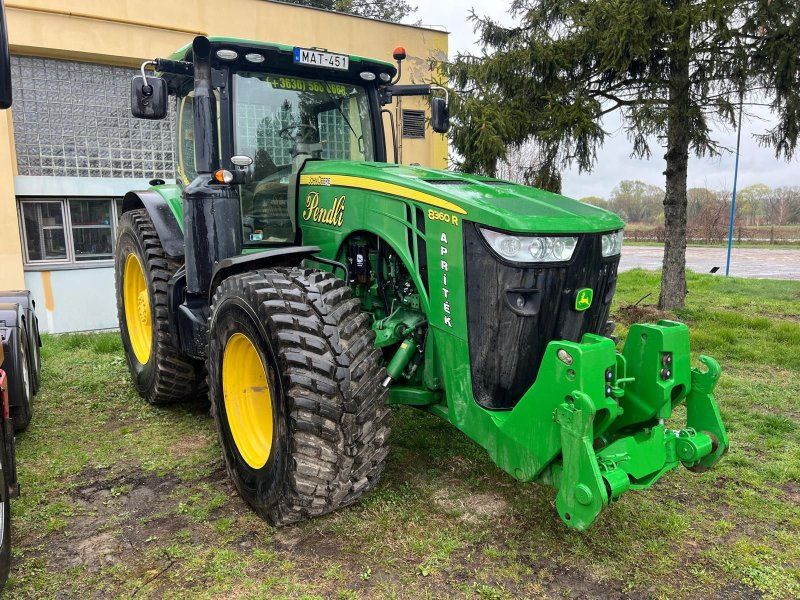 John Deere 8360R