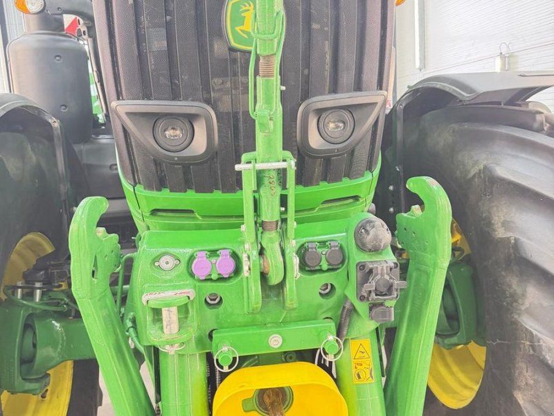 John Deere 6250R