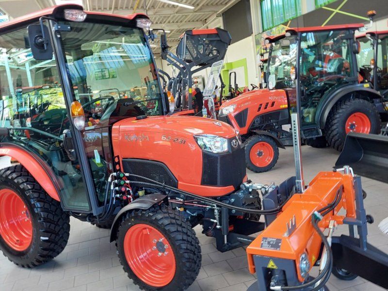 Kubota B2-231 H CAB