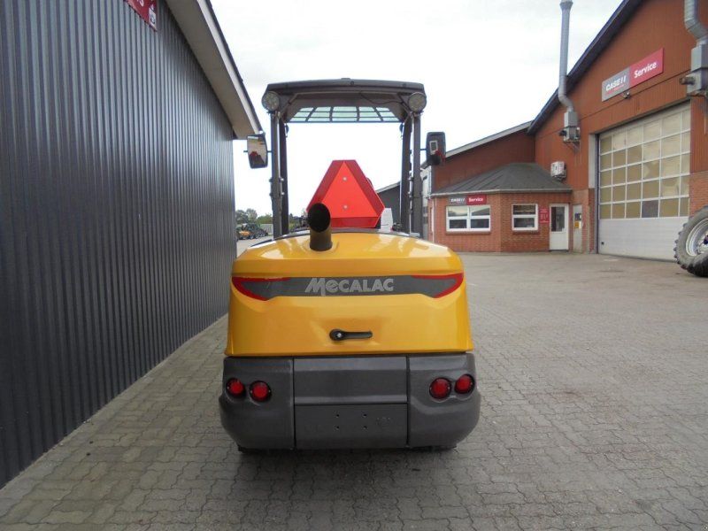 Mecalac MCL8