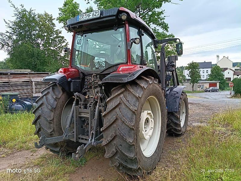 Valtra A114 mit Frontlader *Neuwertig*