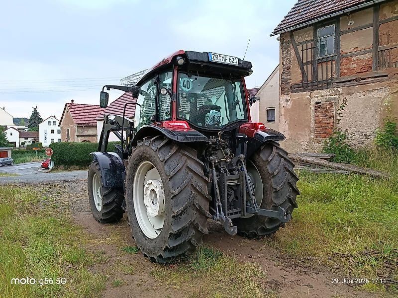 Valtra A114 mit Frontlader *Neuwertig*