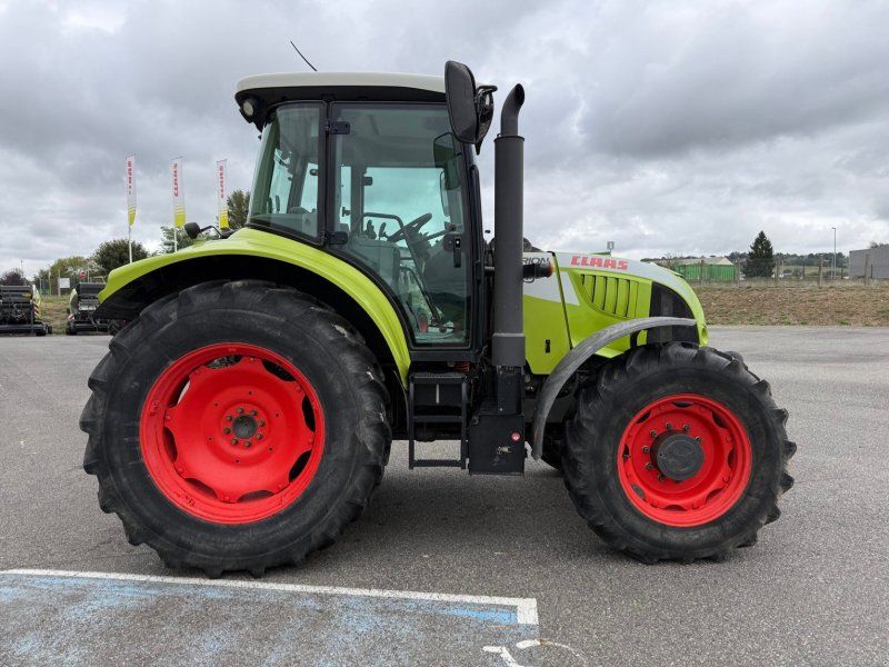 Claas ARION 510 T3