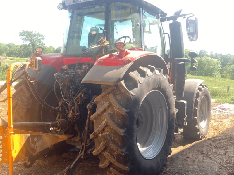 Massey Ferguson 6713 S