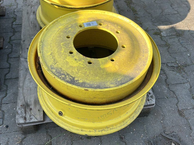 John Deere 2 Stück 320/70R24 Ceat