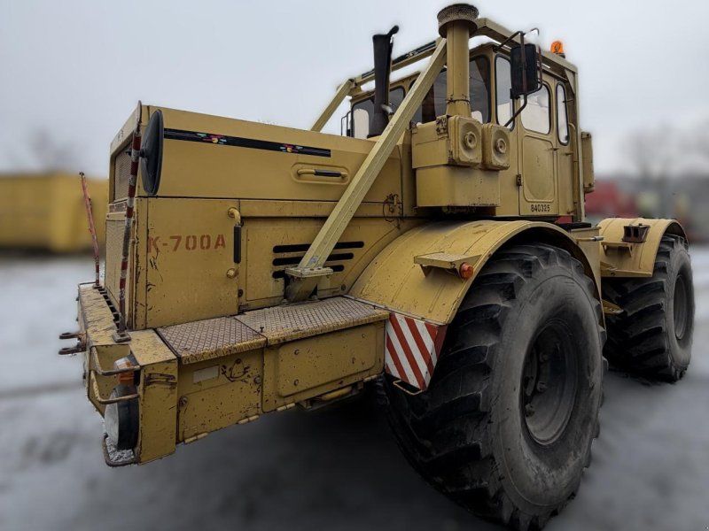 Kirovets K 700 A
