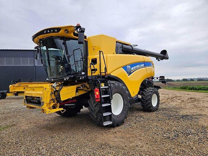 New Holland CX8.90