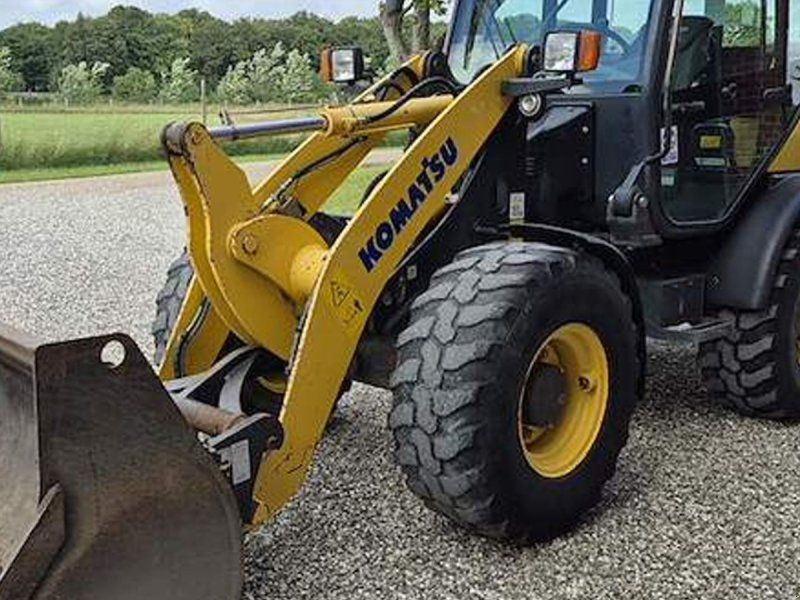 Komatsu WA70-6