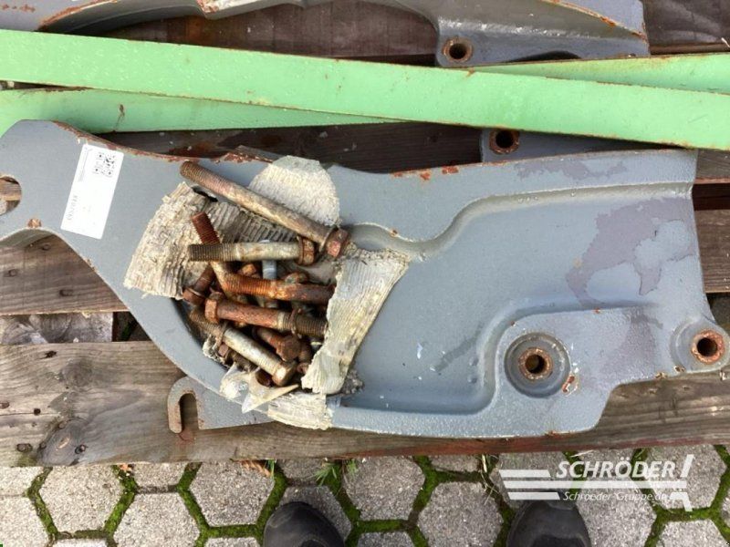 Fendt FRONTLADERANBAUTEILE 714-820