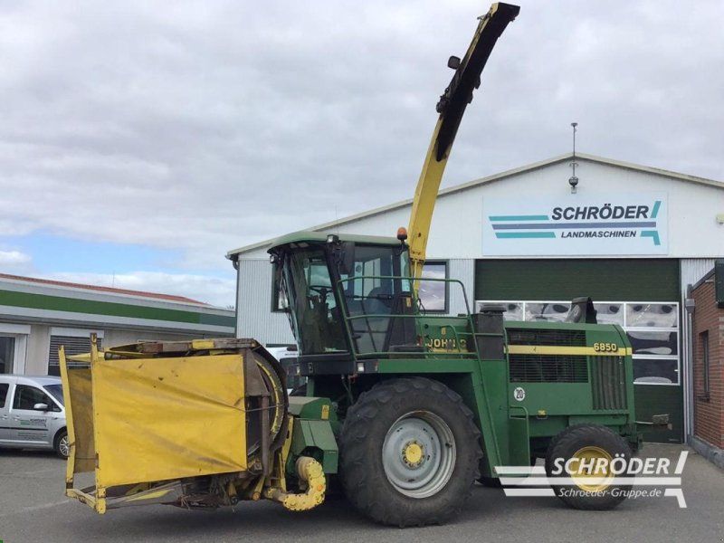 John Deere 6850 + CHAMPION 4500 + PICKUP