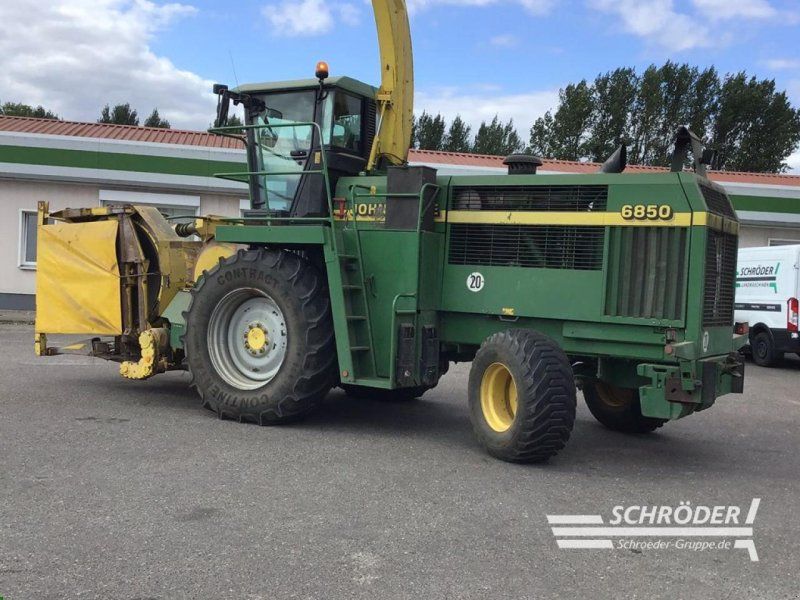 John Deere 6850 + CHAMPION 4500 + PICKUP
