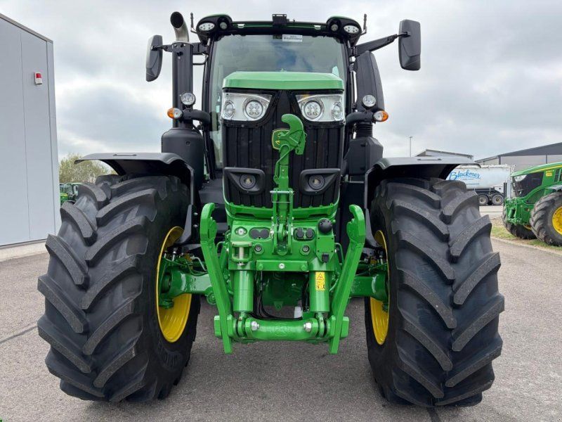 John Deere 6R 250